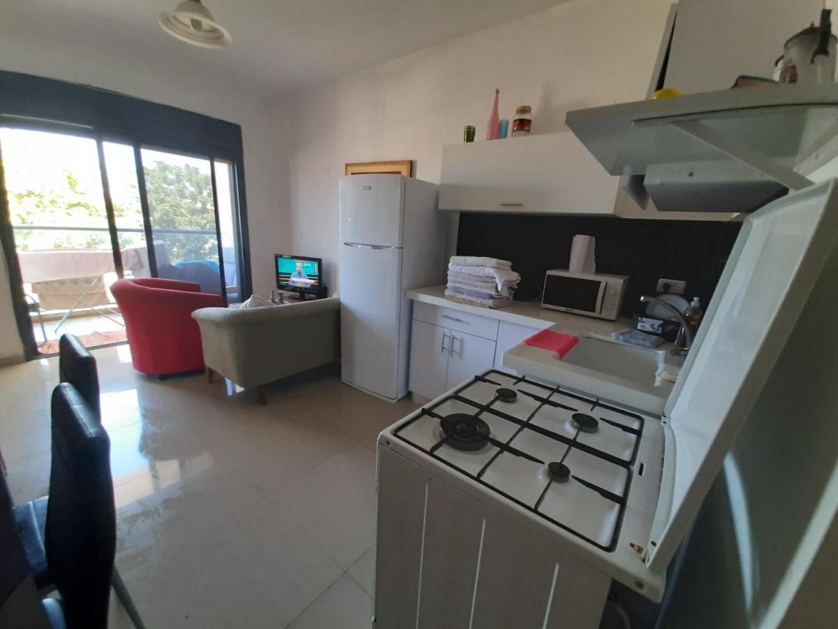 Family Apart Nahariya Εξωτερικό φωτογραφία