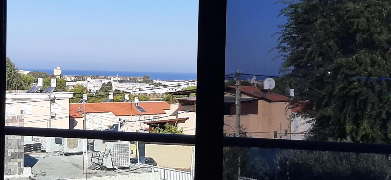 Family Apart Nahariya Εξωτερικό φωτογραφία