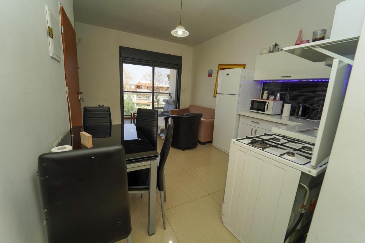 Family Apart Nahariya Εξωτερικό φωτογραφία