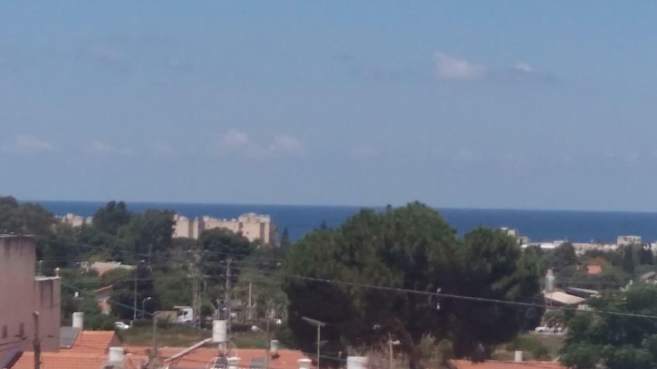 Family Apart Nahariya Εξωτερικό φωτογραφία